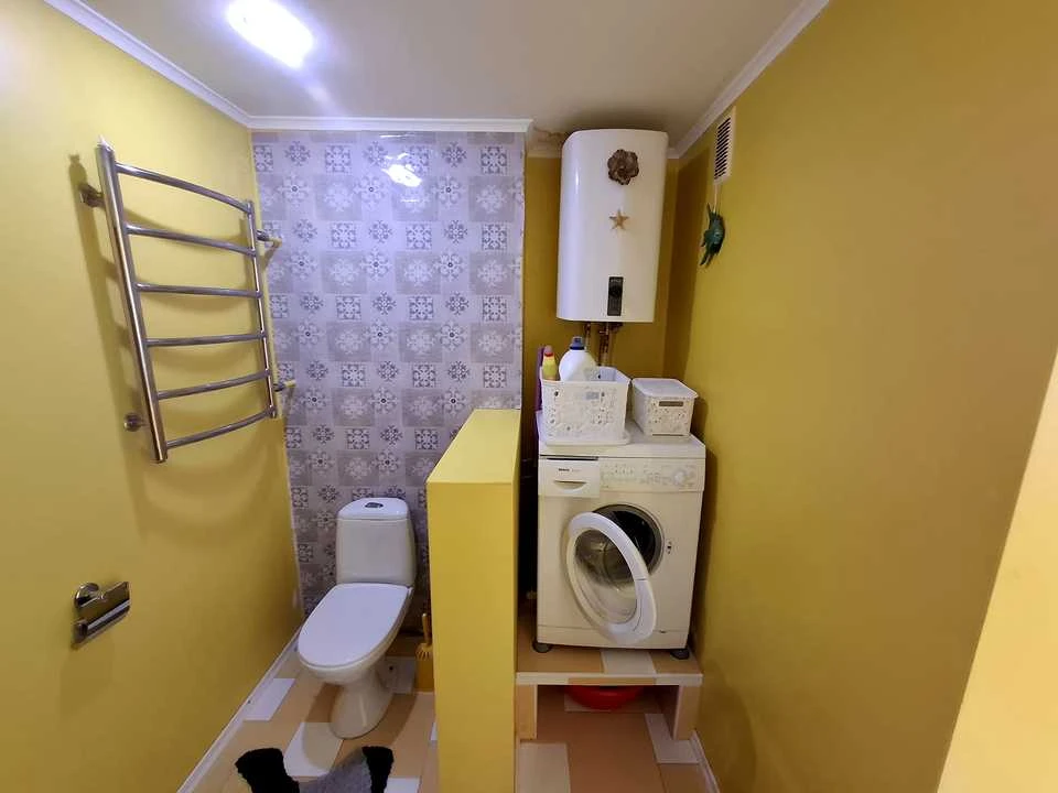 Apartment. Kyiv, Metrobudivska St.