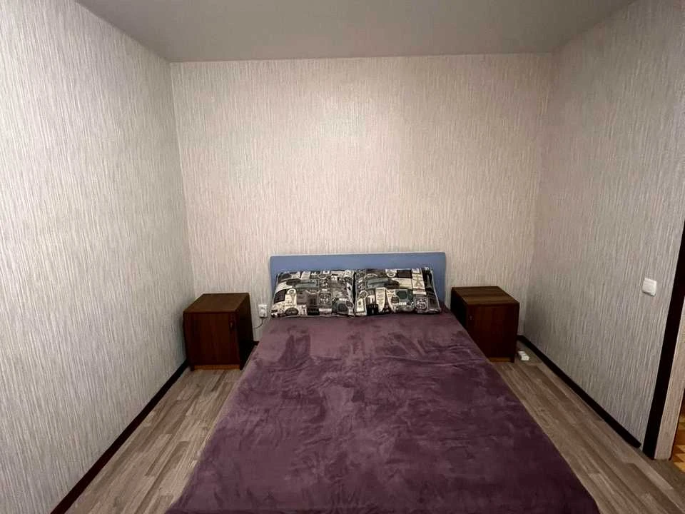 One-room apartment. Kyiv, Vydradnyi Prospect.