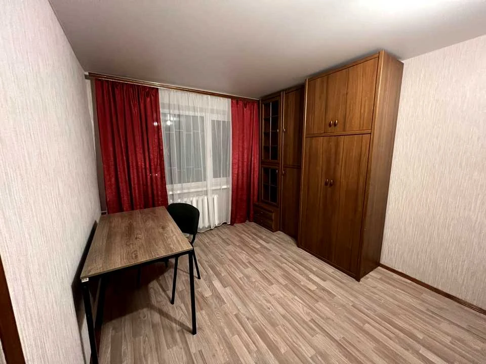 One-room apartment. Kyiv, Vydradnyi Prospect.