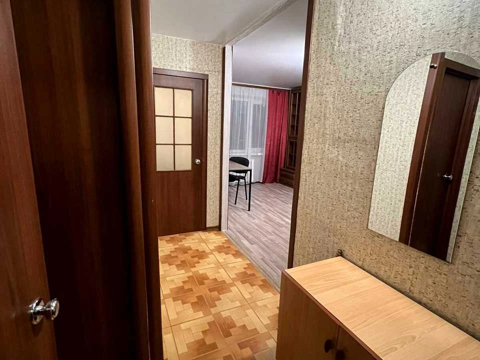 One-room apartment. Kyiv, Vydradnyi Prospect.