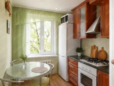 В продажі 3 кімнатна квартира на Алмазному