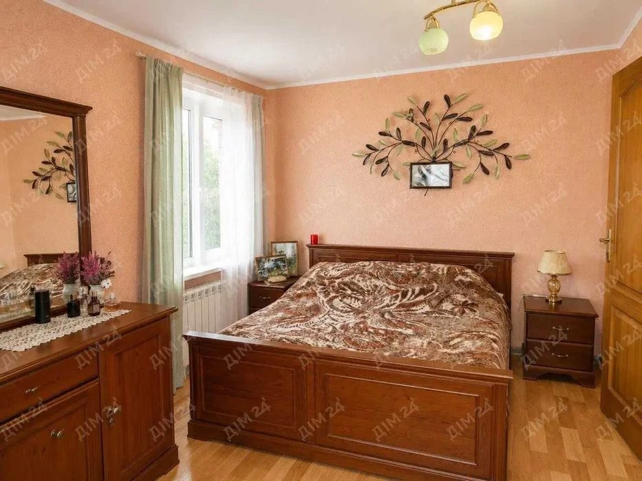 В продажі 3 кімнатна квартира на Алмазному