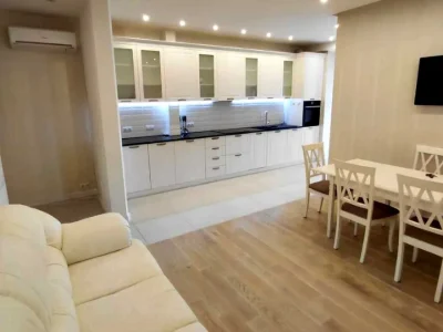 Apartment. Kharkiv, Valeria Deineky St., 1 bldg.