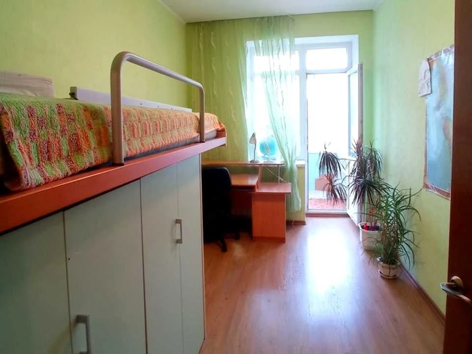 Apartment. Kyiv, Novodarinska St.