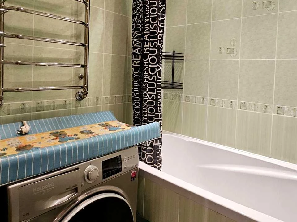 Apartment. Kyiv, Novodarinska St.