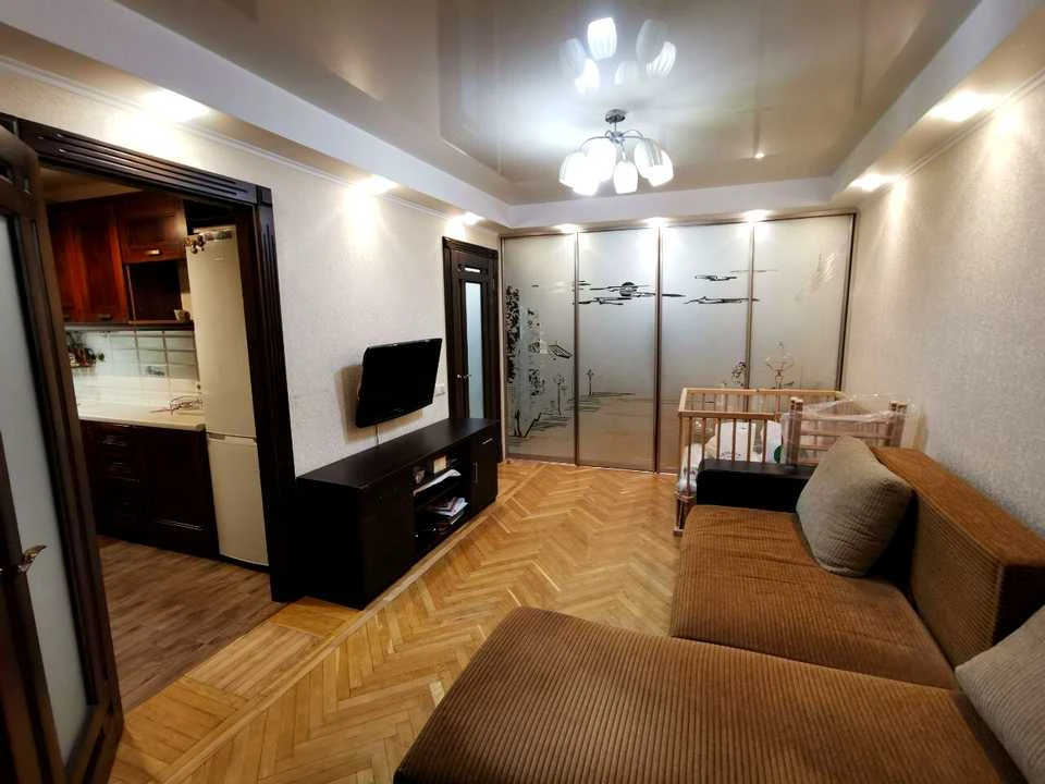 Квартира. Київ, Ентузіастів вул.