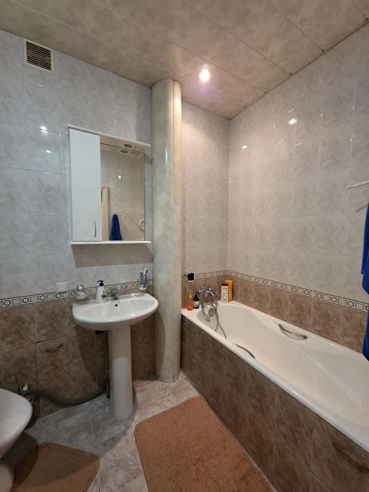 Продам 3к квартиру, Сталинка
