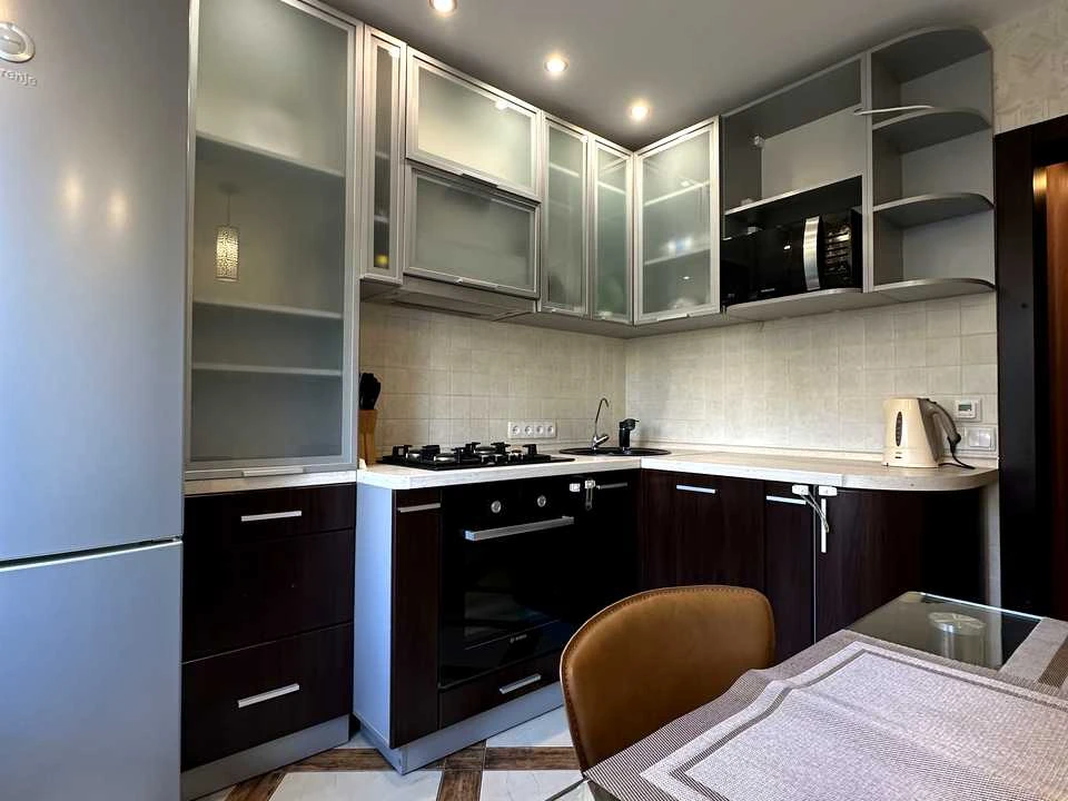 Apartment. Дніpro, Topolyna St.