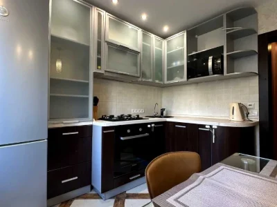 Apartment. Дніpro, Topolyna St.