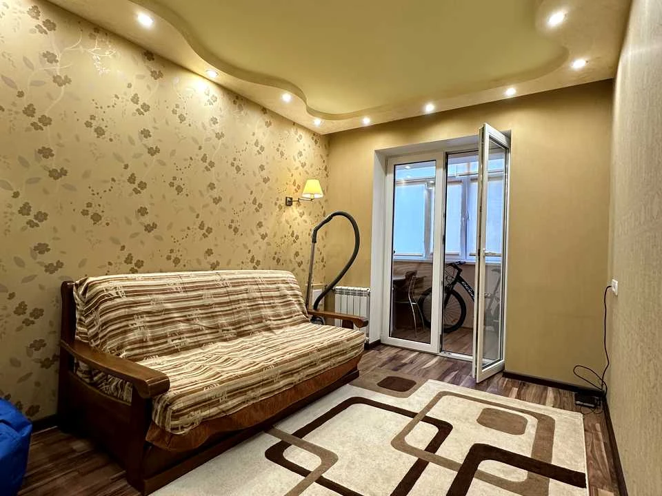 Apartment. Дніpro, Topolyna St.