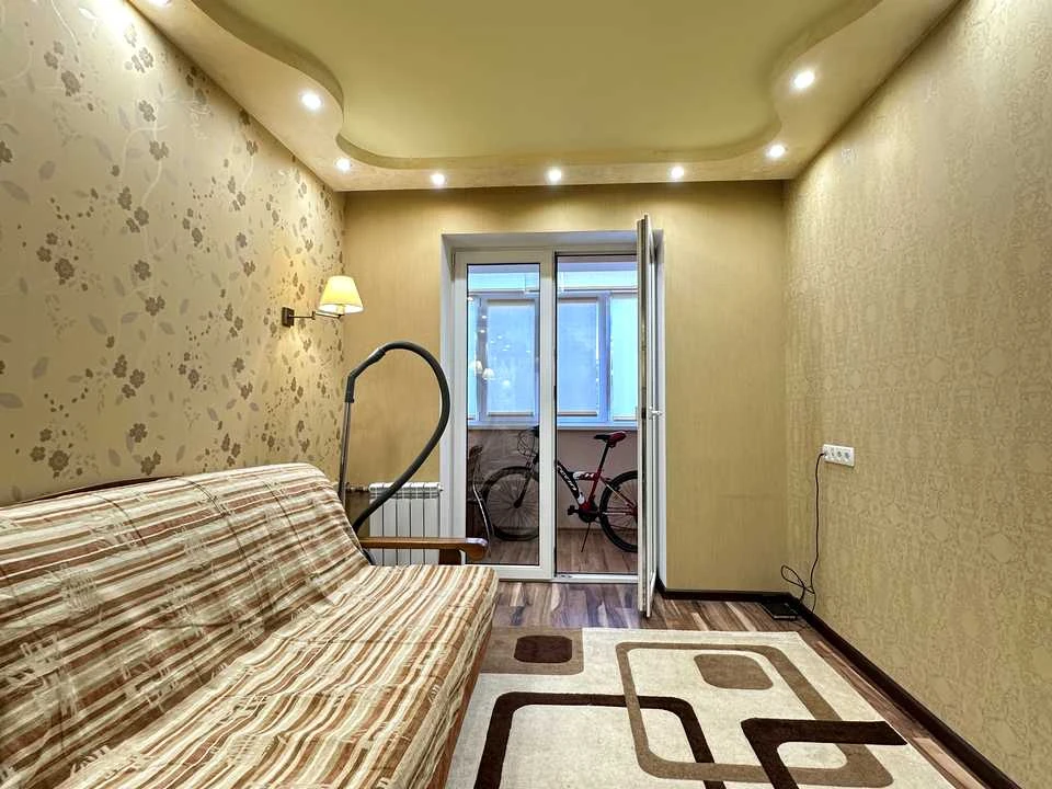 Apartment. Дніpro, Topolyna St.