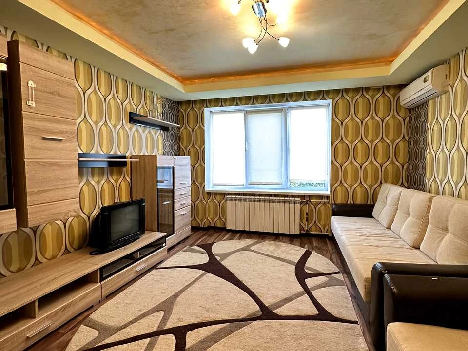 Apartment. Дніpro, Topolyna St.