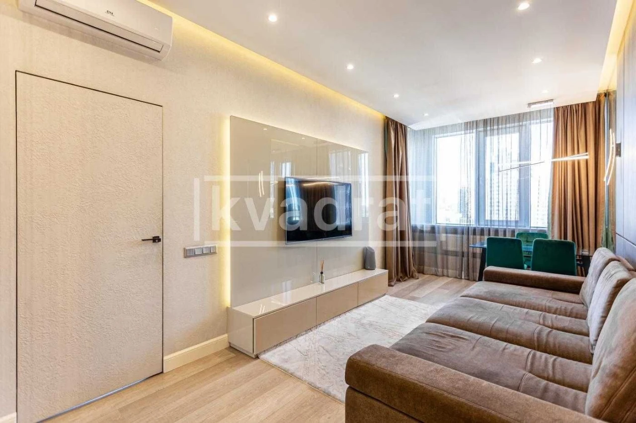 Срочная аренда 2-комнатной квартиры, 65 м2, ЖК "Royal T"