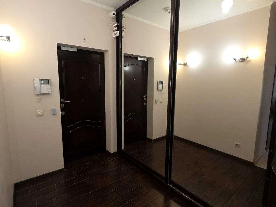 Apartment. Urliyska St.