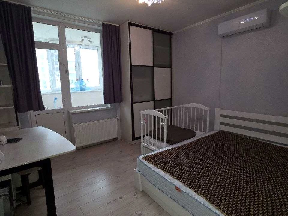 Apartment. Urliyska St.