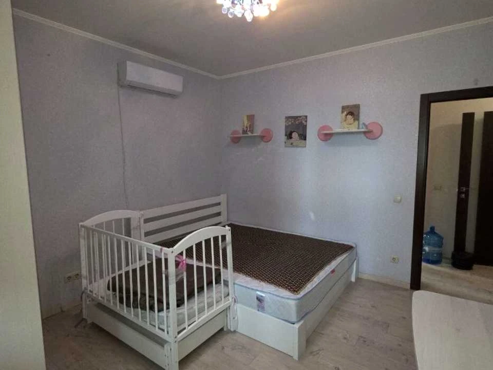 Apartment. Urliyska St.