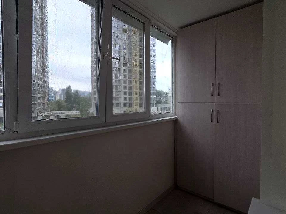 Apartment. Urliyska St.