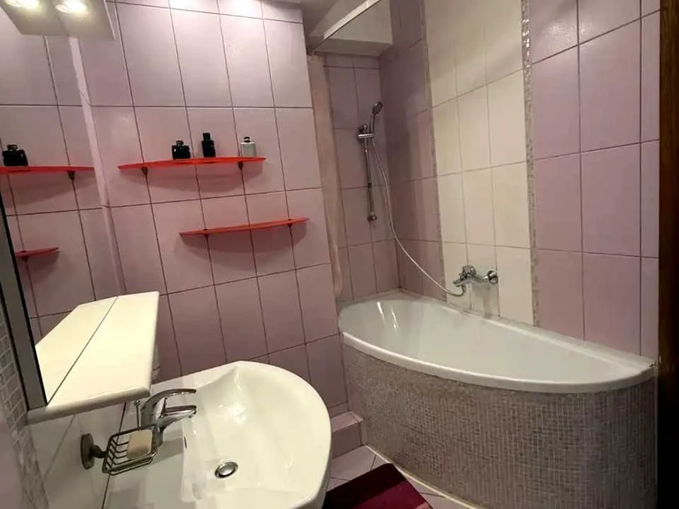 Квартира. Киев, ул. Инженера Бородина