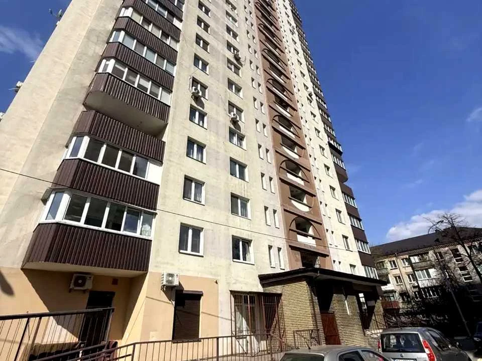Квартира. Киев, ул. Инженера Бородина