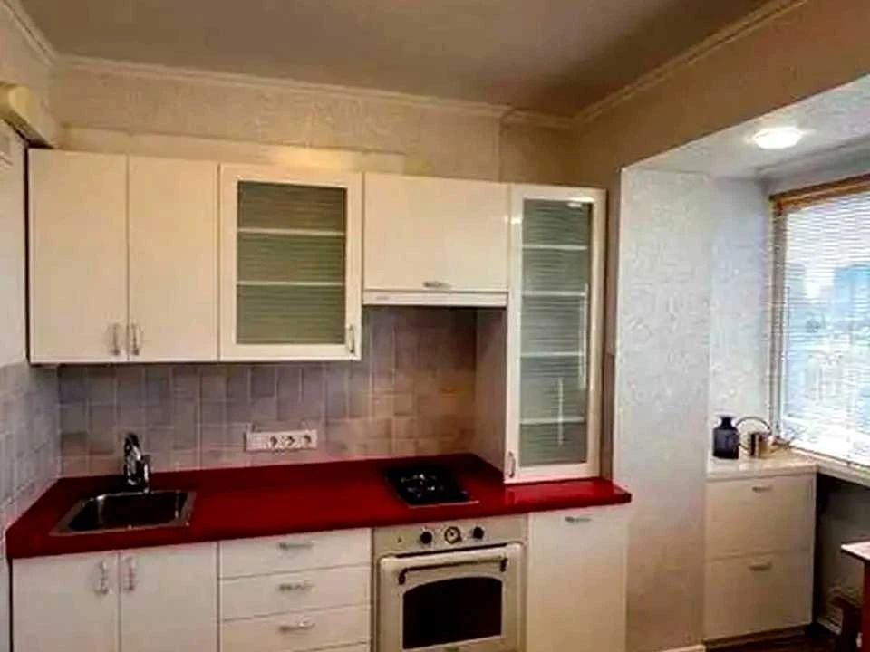 Apartment. Kyiv, Velika Vasylkivska Street.