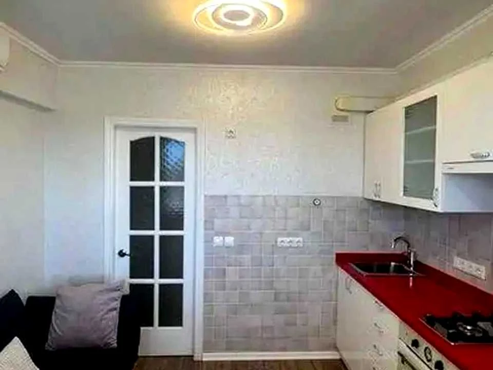 Apartment. Kyiv, Velika Vasylkivska Street.