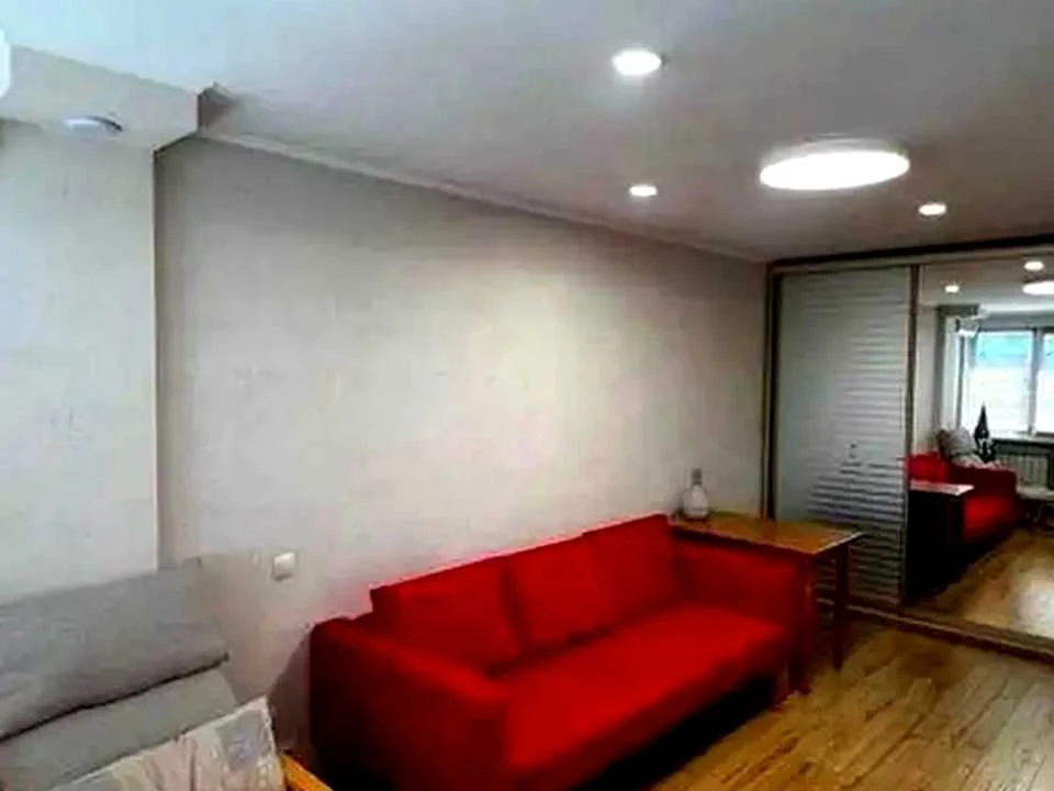 Apartment. Kyiv, Velika Vasylkivska Street.