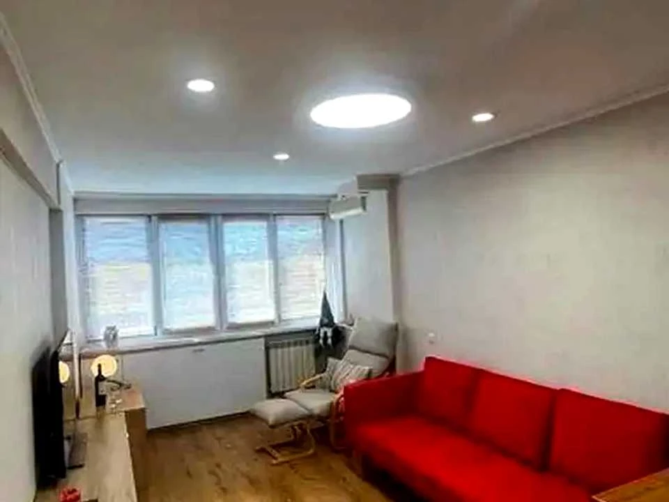 Apartment. Kyiv, Velika Vasylkivska Street.