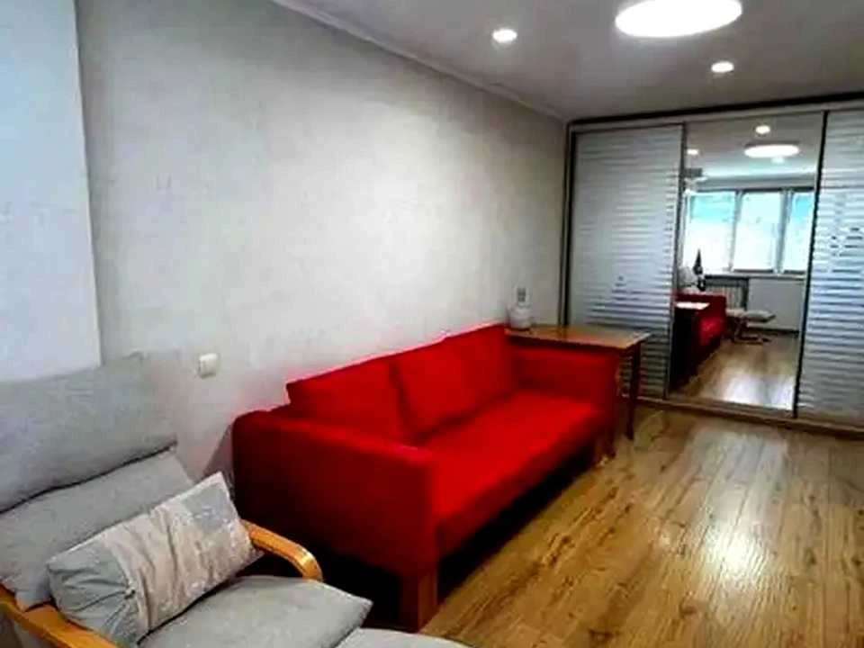 Apartment. Kyiv, Velika Vasylkivska Street.