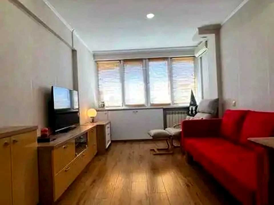 Apartment. Kyiv, Velika Vasylkivska Street.