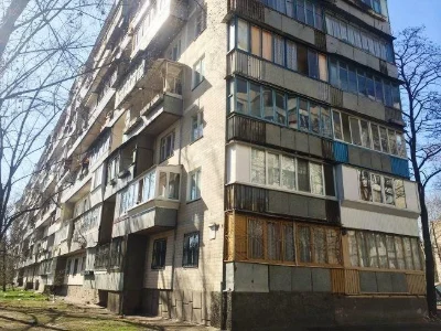 Сдача 1-комнальной квартиры 32 м², проспект Павла Тычины, 11