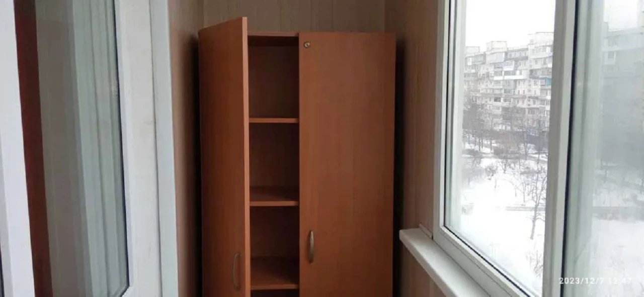 Сдается 1-комнатная квартира 33 м², проспект Павла Тычины, 3