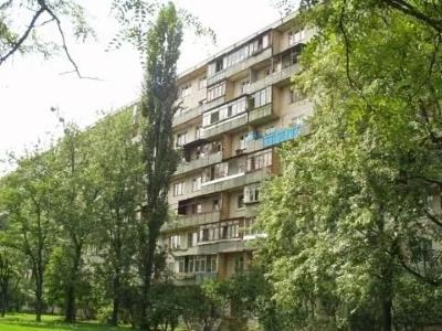 Сдается 1-комнатная квартира 33 м², проспект Павла Тычины, 3