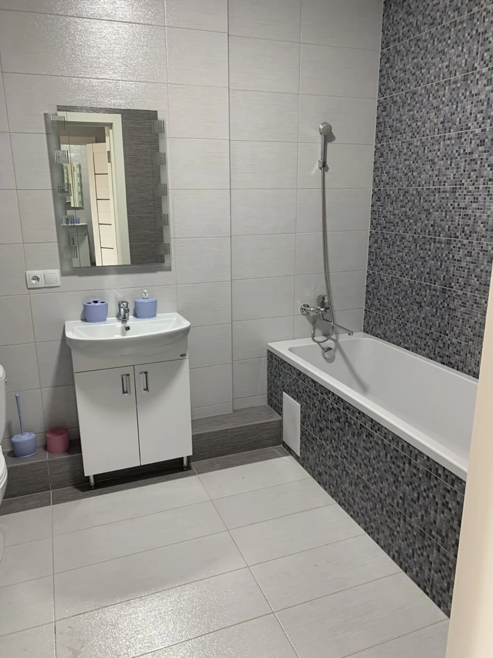 Rent of an apartment 37 sq. m, Central Street, 21