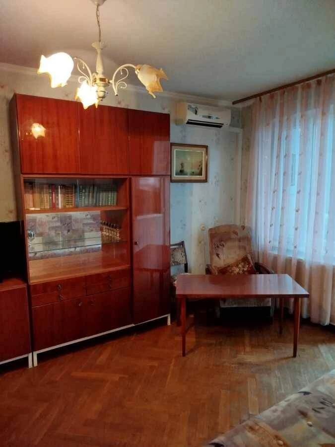 Сдам на длительный срок 1-ую квартиру Киев, Днепровский, Всеволод