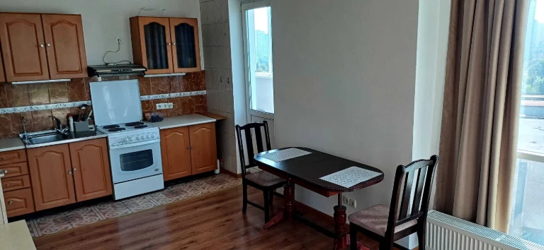 Apartment for sale from the owner near the lake