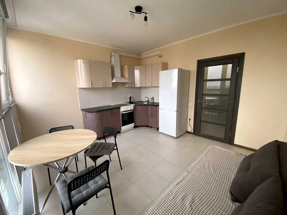 Apartment. Akademika Zabolotnogo St.