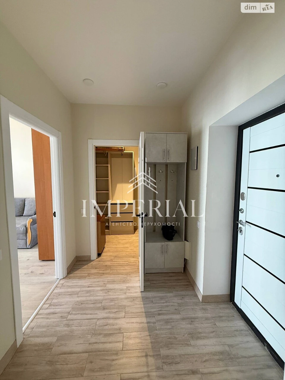 Long-Term Rental Apartment, Holosiiv