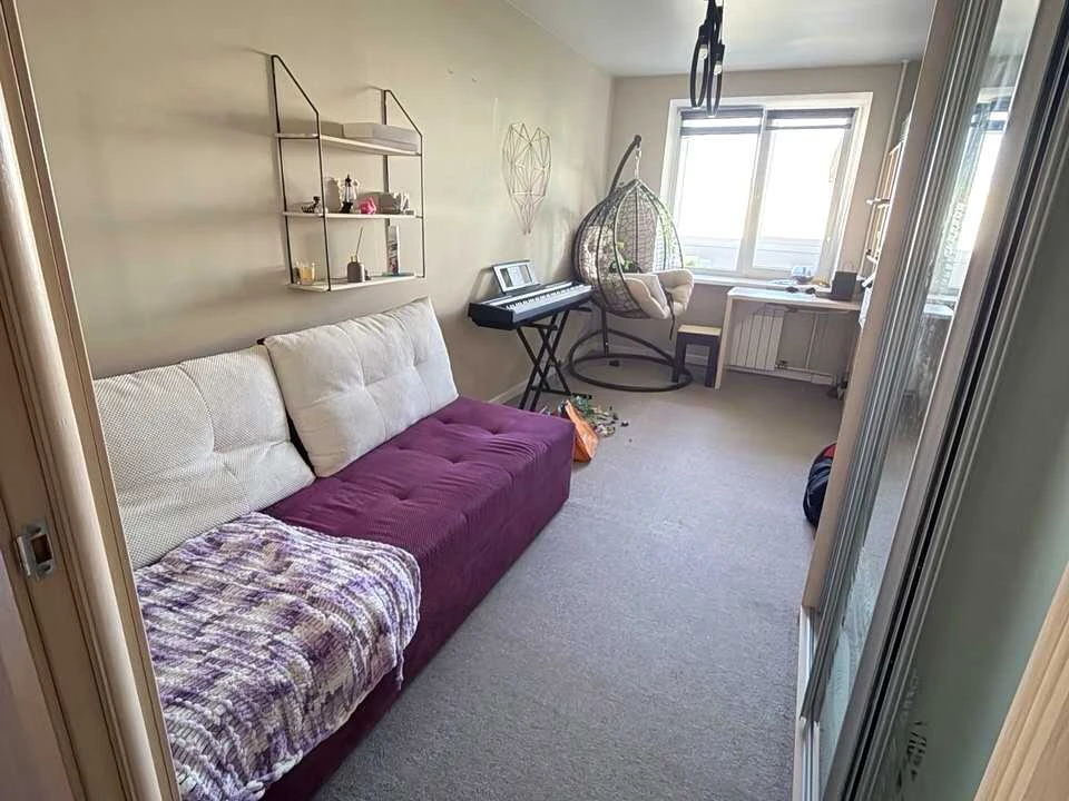 Apartment. Solomianka St.