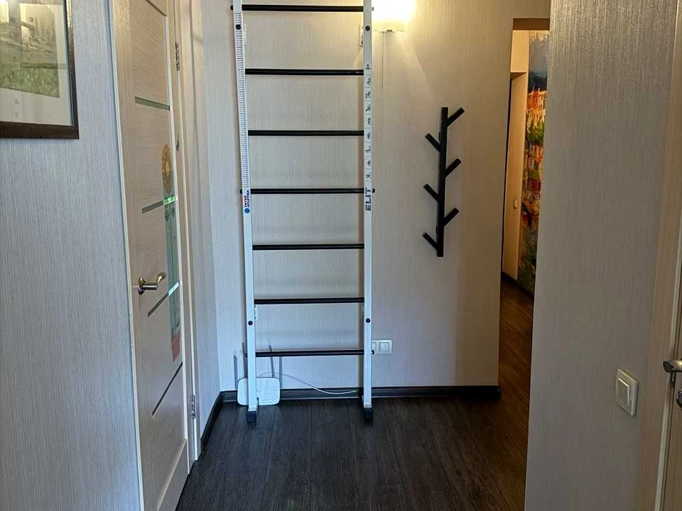 Apartment. Solomianka St.