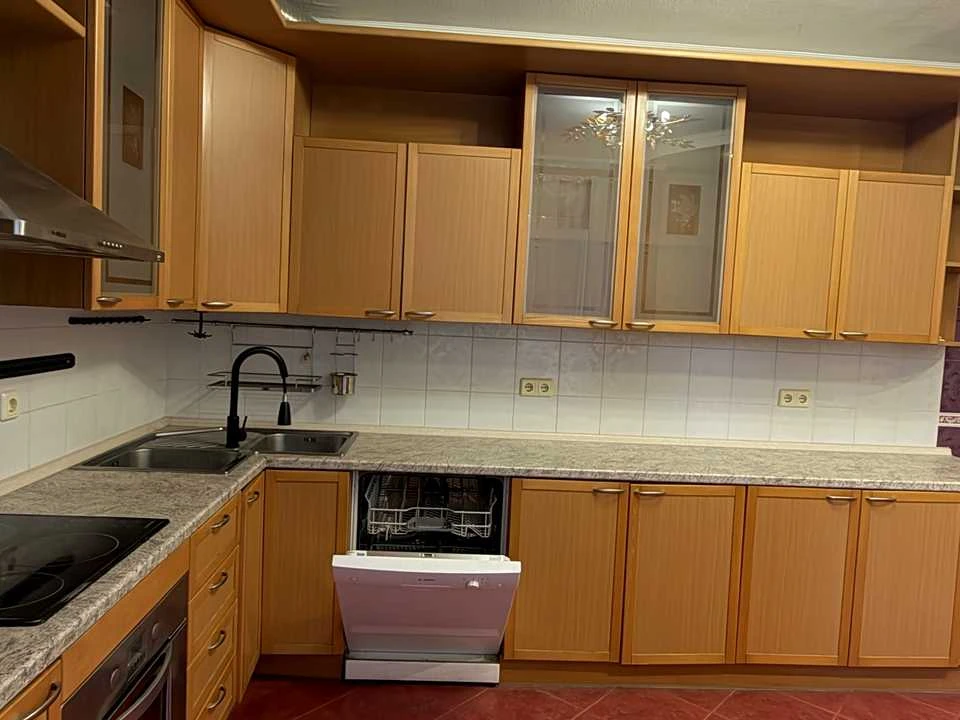Apartment. Kyiv, Прилужна St.