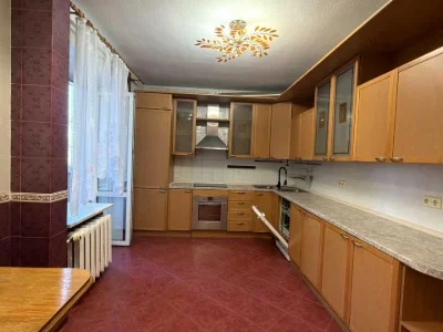 Apartment. Kyiv, Прилужна St.