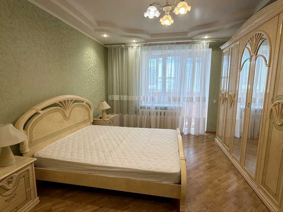 Apartment. Kyiv, Прилужна St.