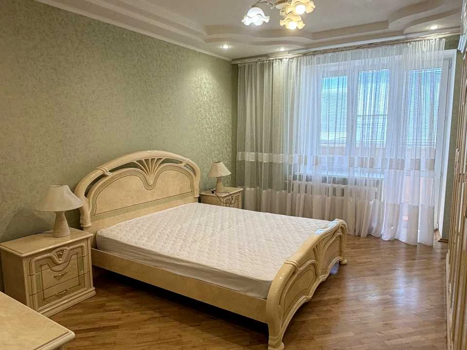 Apartment. Kyiv, Прилужна St.