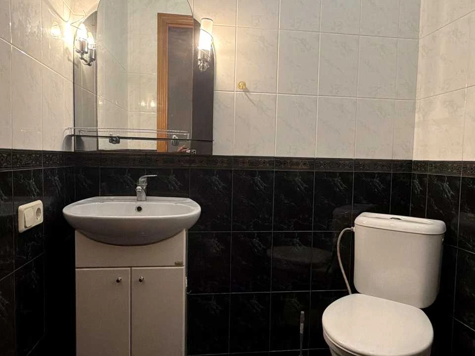 Apartment. Kyiv, Прилужна St.