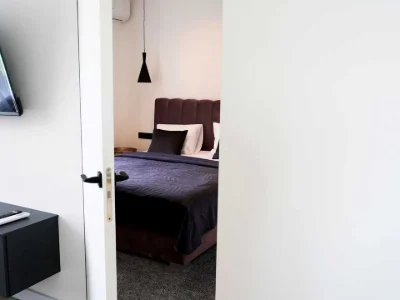 One-room apartment. Kyiv, Naberezhno-Rybalska St.