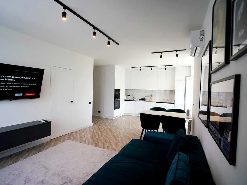 One-room apartment. Kyiv, Naberezhno-Rybalska St.