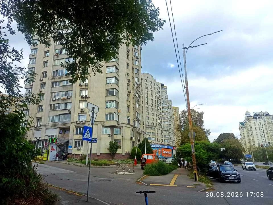 Квартира. Київ, Голосіївський просп.