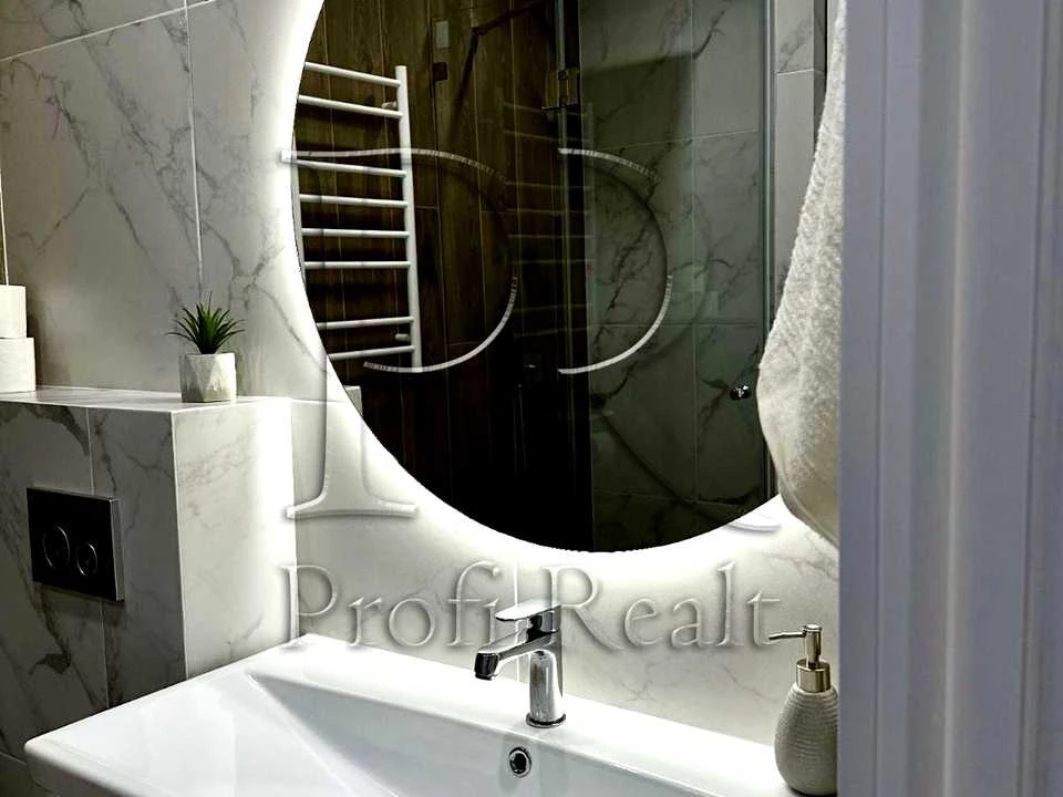 1-room apartment. Kyiv, Salutna St.