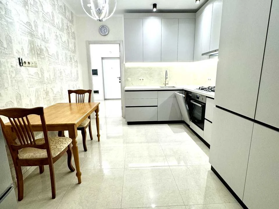 Apartment. Kyiv, Central Street