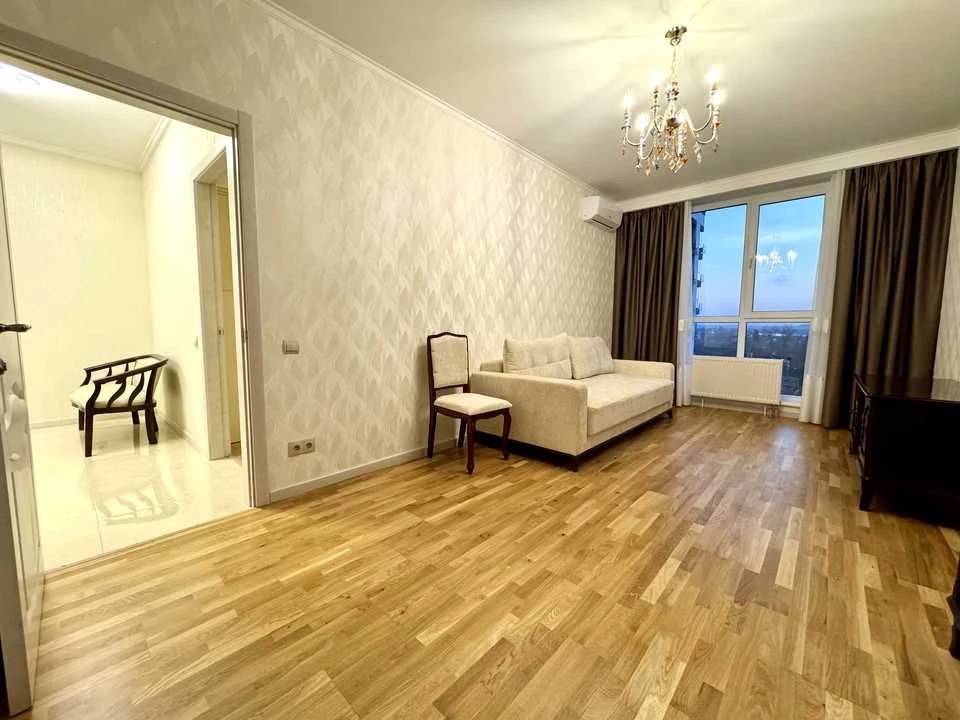 Apartment. Kyiv, Central Street